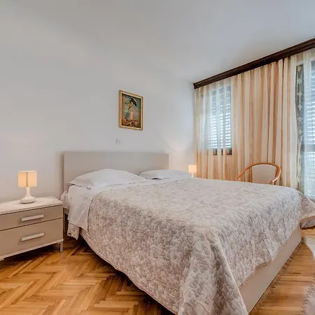 Three Bedroom - Meje Apartamento